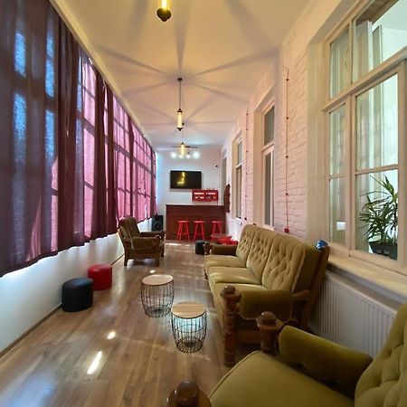Red Door Apartment Tbilisi ภายนอก รูปภาพ
