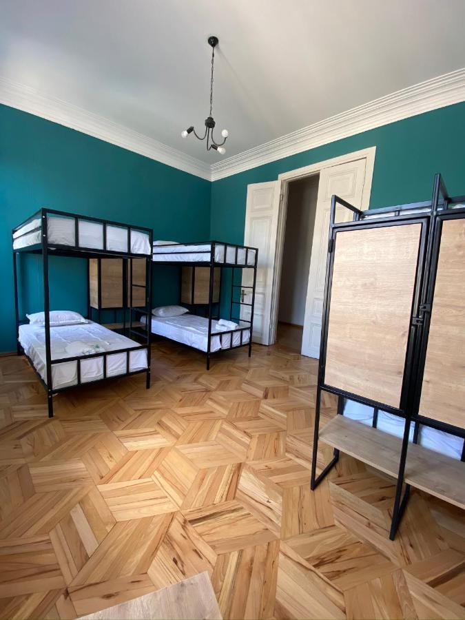 Red Door Apartment Tbilisi ภายนอก รูปภาพ