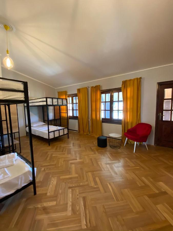 Red Door Apartment Tbilisi ภายนอก รูปภาพ