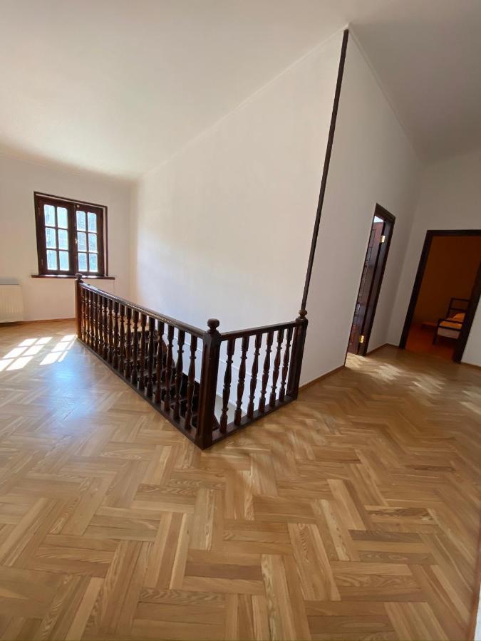 Red Door Apartment Tbilisi ภายนอก รูปภาพ