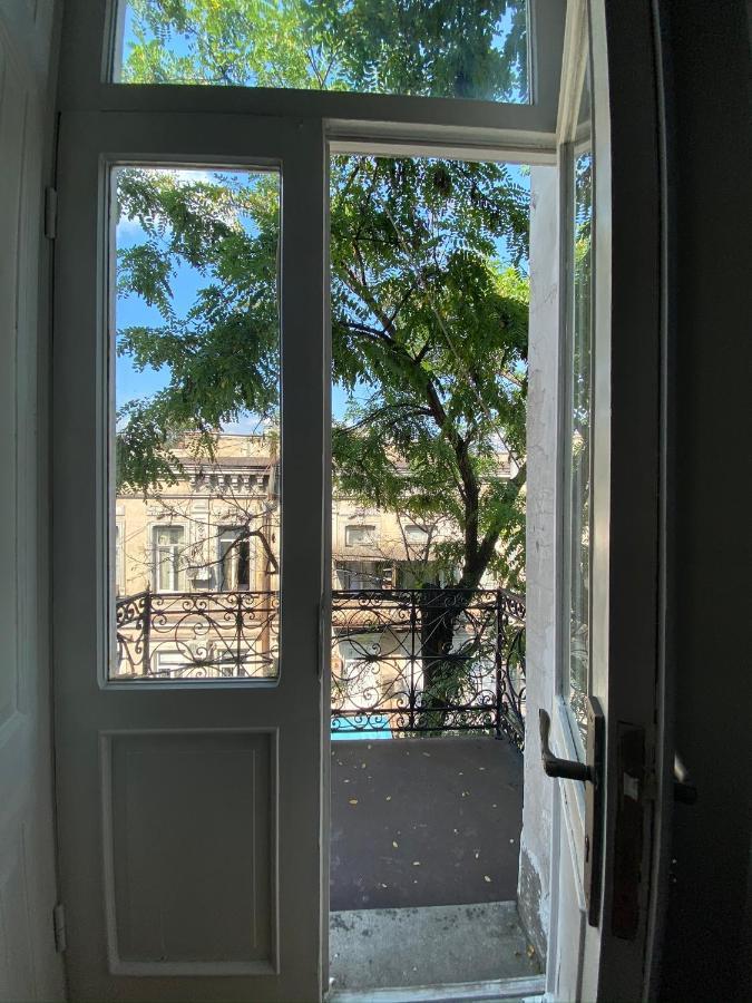 Red Door Apartment Tbilisi ภายนอก รูปภาพ