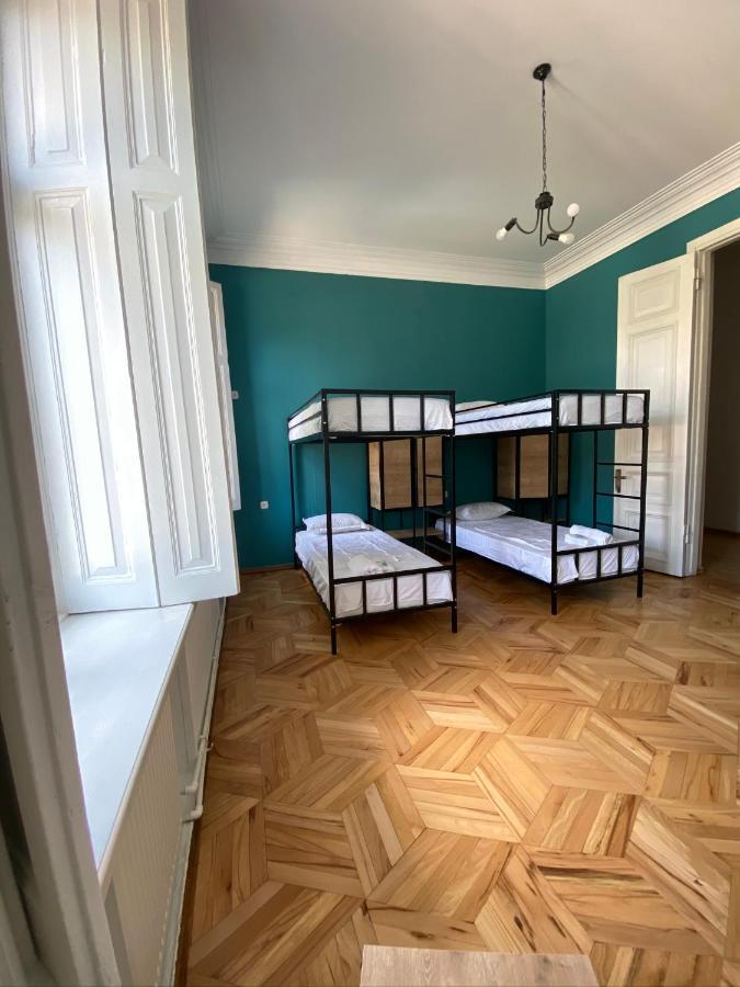 Red Door Apartment Tbilisi ภายนอก รูปภาพ